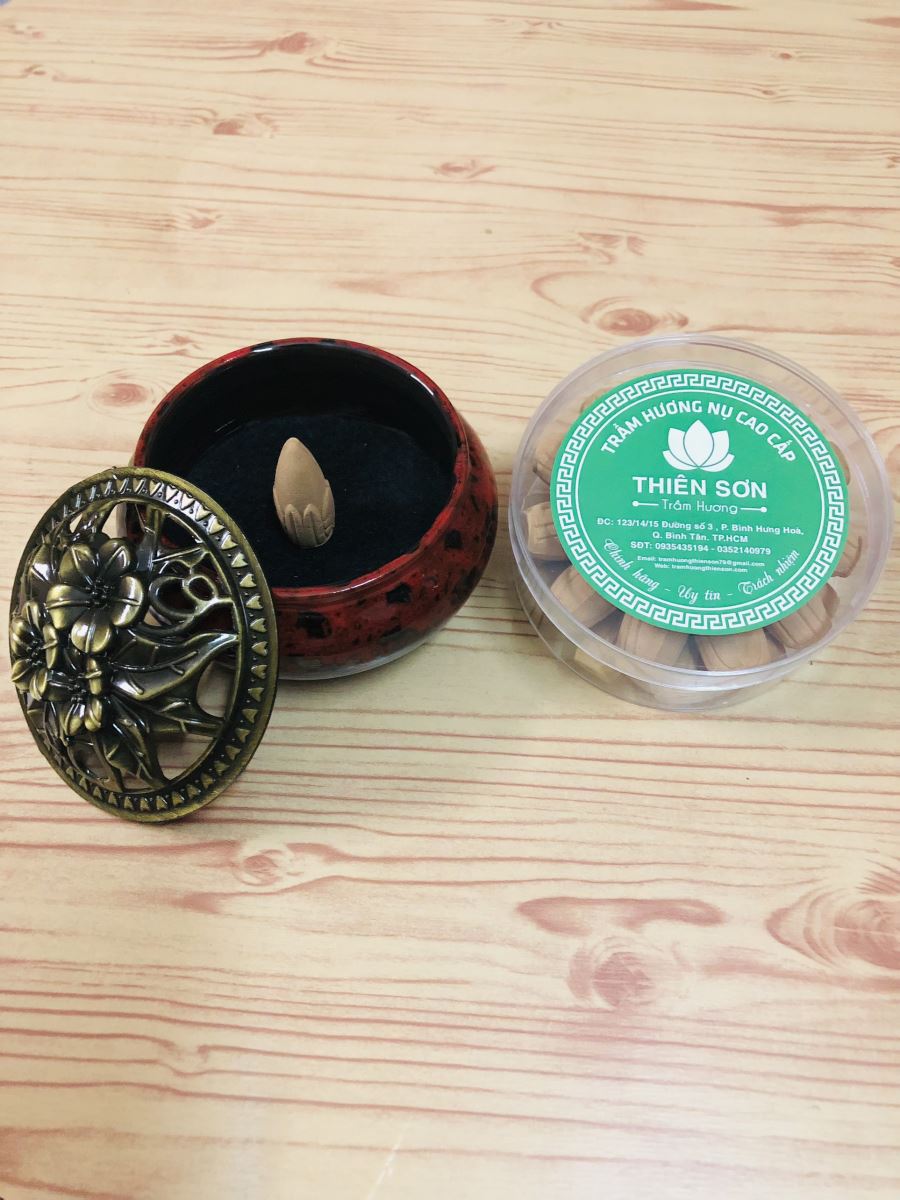 Nhang Nụ Trầm Hương